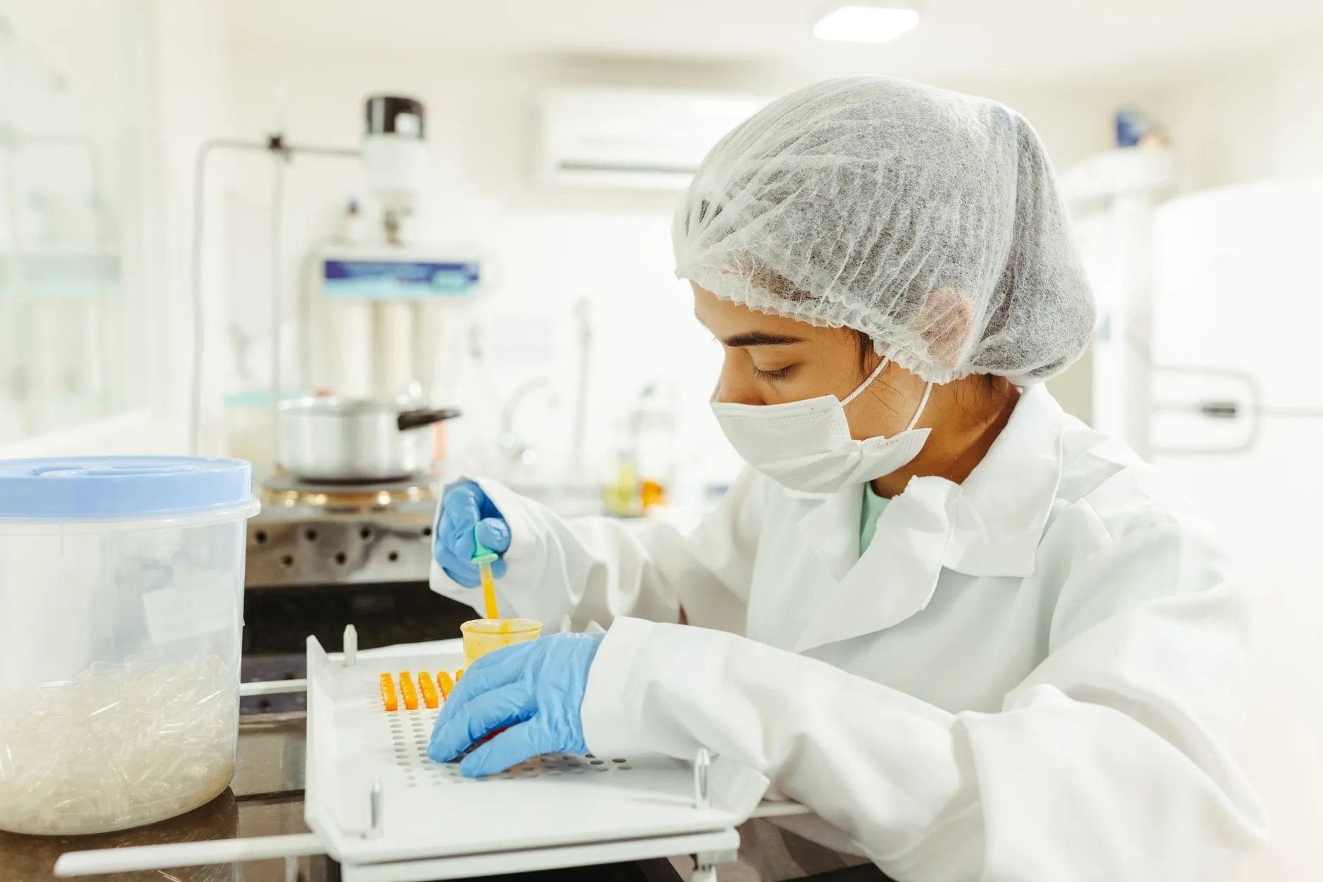 工业自动化中接近开关与光电开关的选型要点与常见误区解析