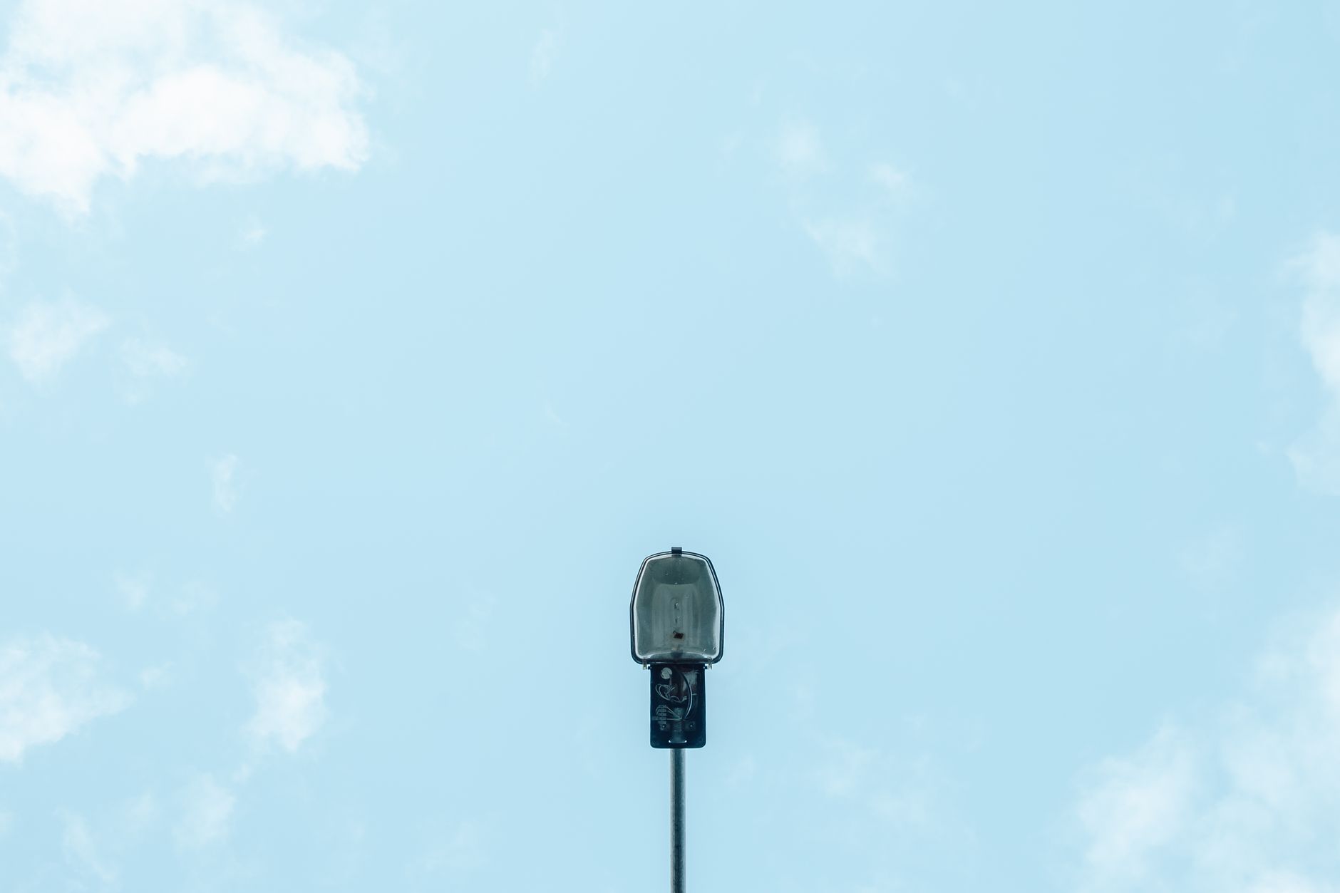 工业自动化中限位开关与行程开关的典型应用场景解析