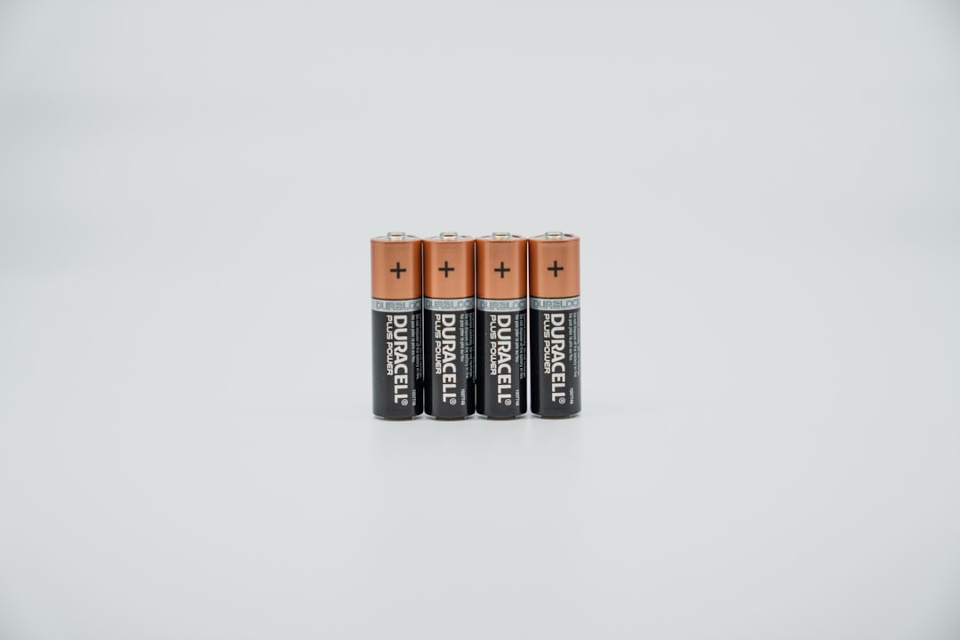 广州智点智能科技:接近开关选型参数与工业应用实例分析