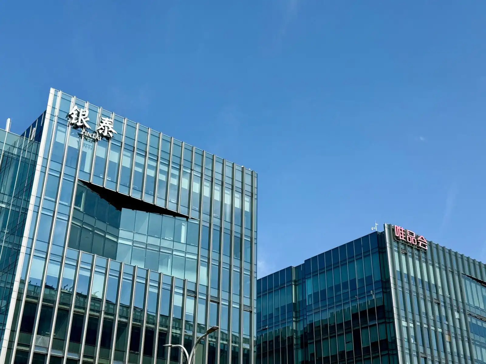 2024年华南地区工业传感器市场趋势：接近开关与光电开关需求分析