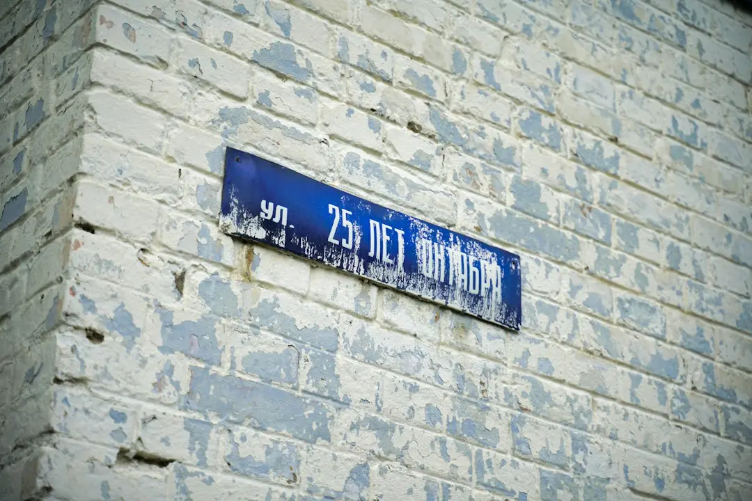 限位开关与行程开关在设备定位控制中的技术对比